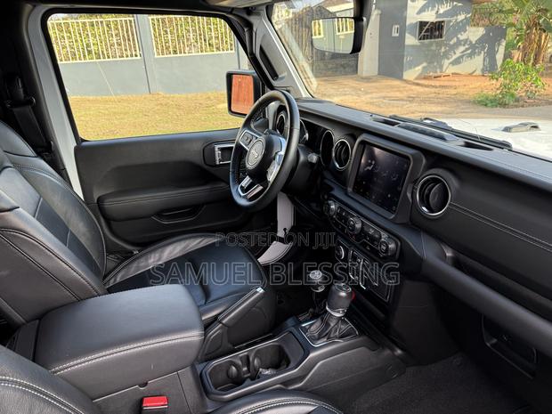 Jeep Wrangler 4xe 2023 White