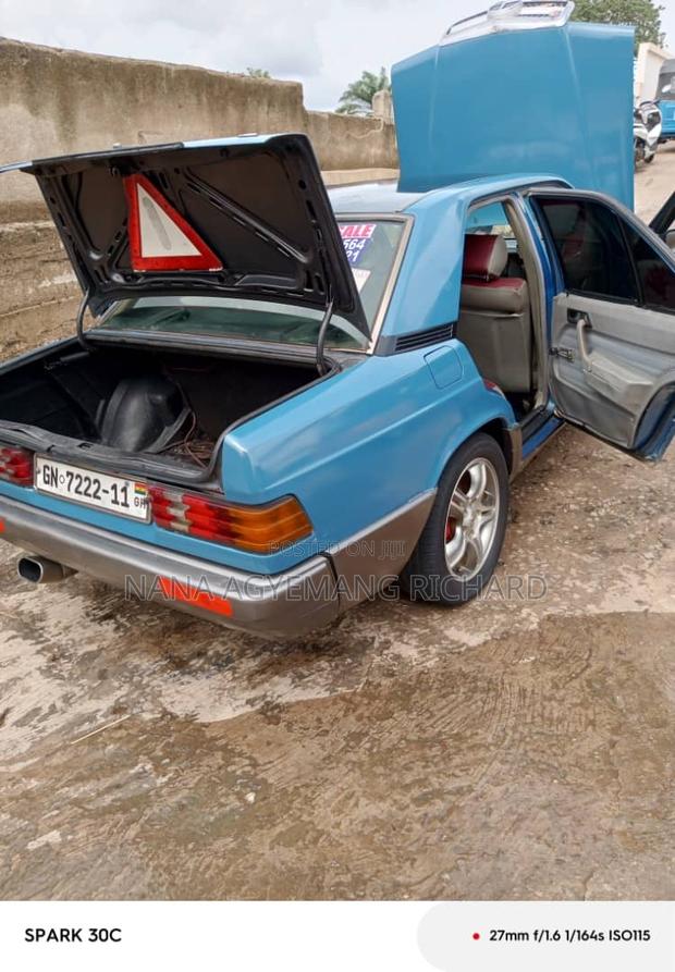 Mercedes-Benz 190E 1998 Blue