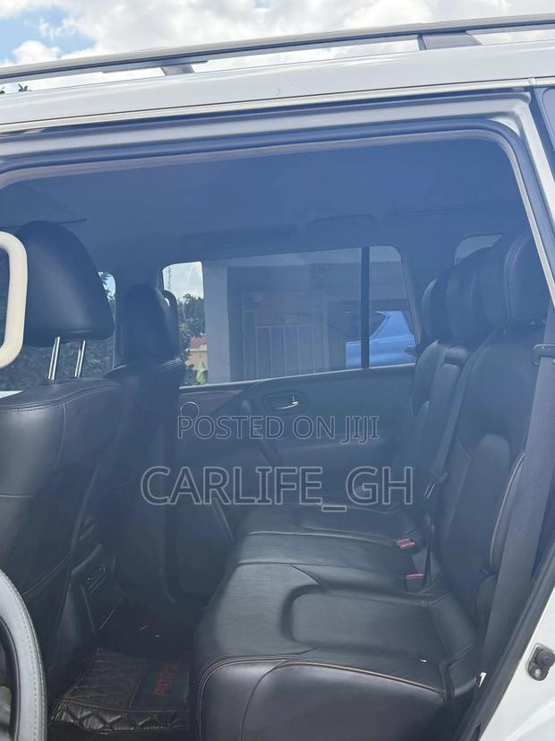 Nissan Patrol 2017 Silver