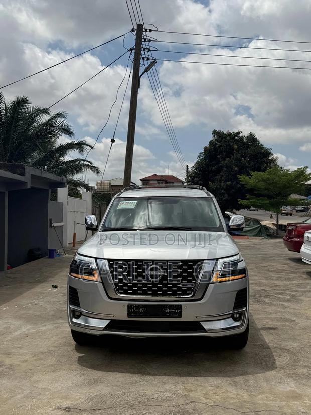 Nissan Patrol 2017 Silver