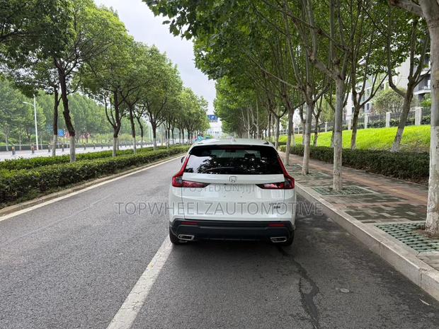 Honda CR-V 2023 White