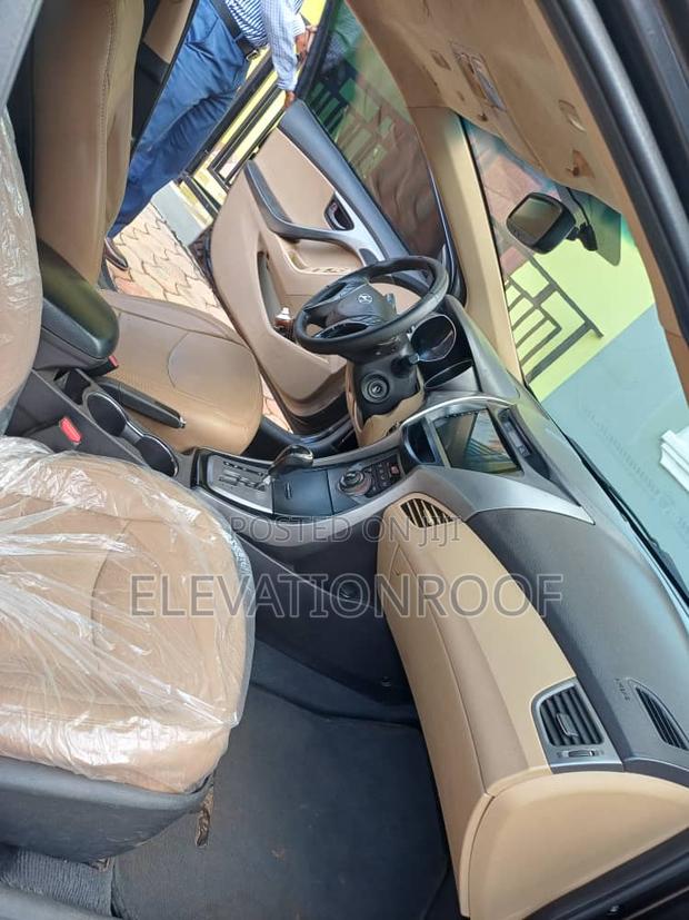 Hyundai Elantra Limited Sedan FWD (1.8L 4cyl 6A) 2013 Black