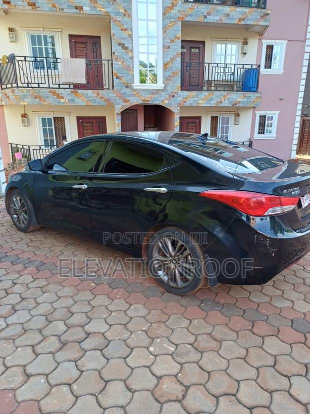 Hyundai Elantra Limited Sedan FWD (1.8L 4cyl 6A) 2013 Black