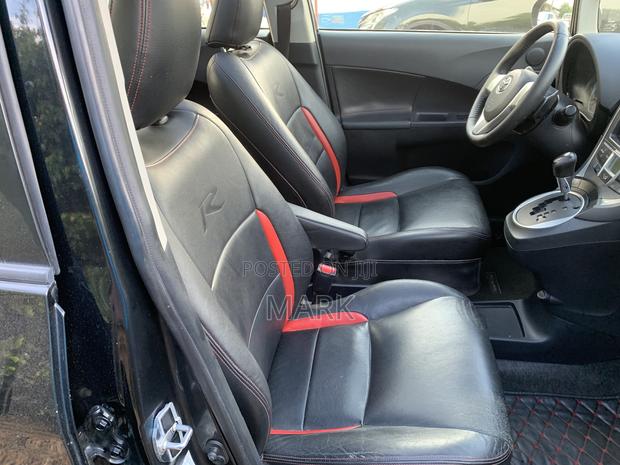Toyota Ractis 2013 Black