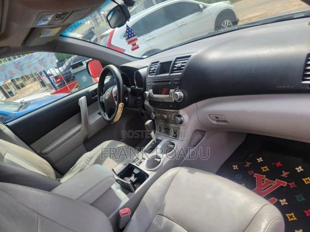 Toyota Highlander 2013 Blue