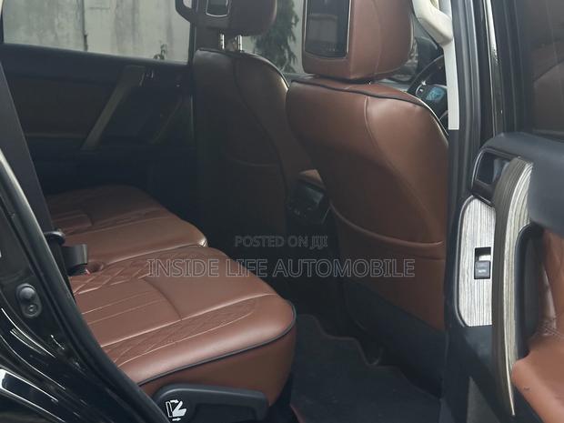 Toyota Land Cruiser Prado 2016 Black