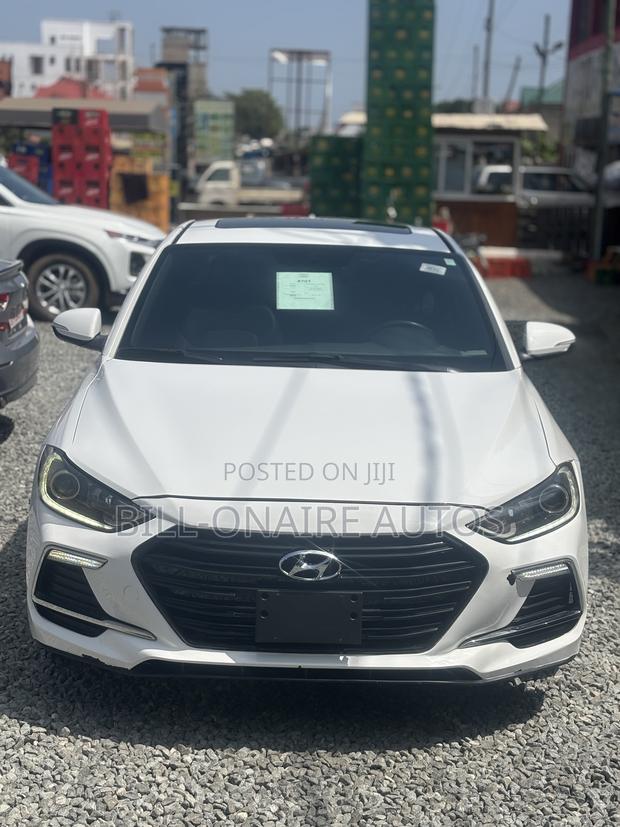 Hyundai Elantra Sport 2018 White