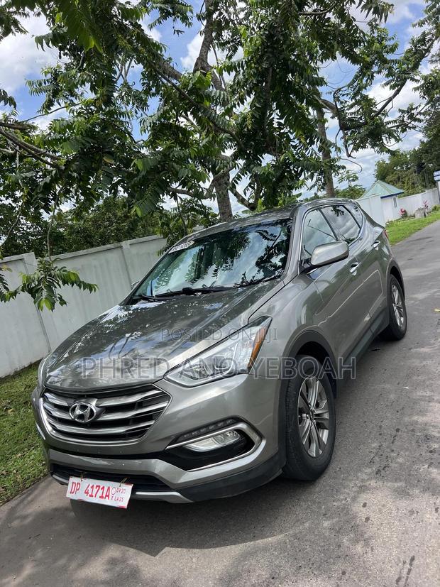 Hyundai Santa Fe SE AWD 2017 Gray