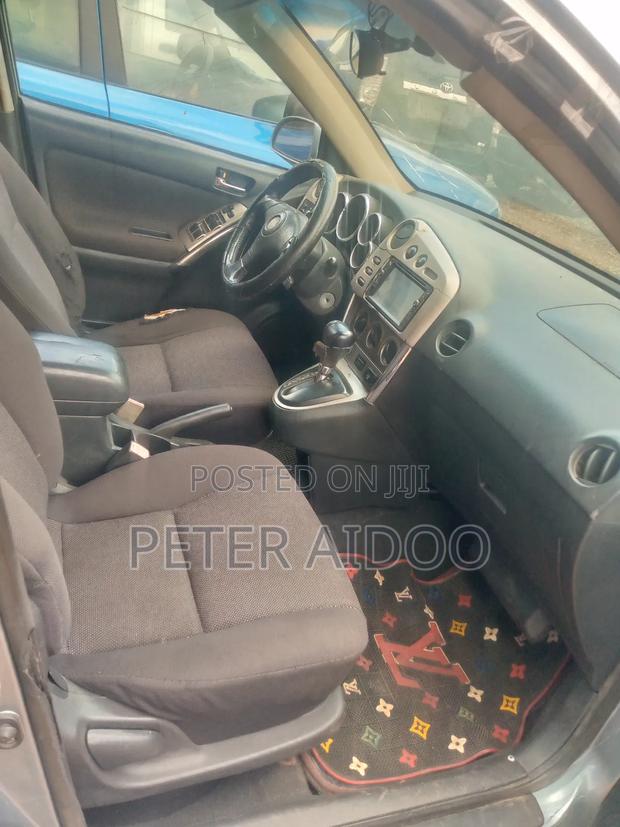 Toyota Matrix 2010 Silver