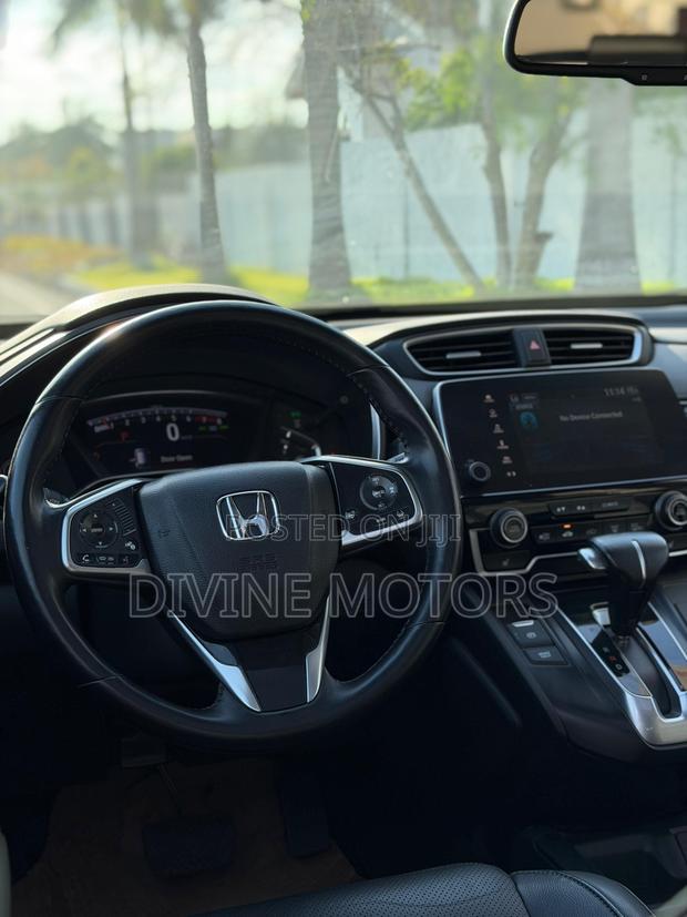 Honda CR-V Touring AWD 2018 Gray