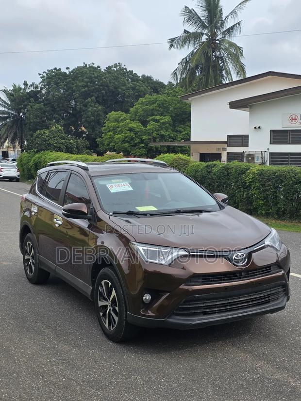 Toyota RAV4 Limited AWD (2.5L 4cyl 6A) 2016 Brown