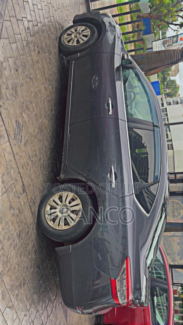 Nissan Sentra S 2016 Gray