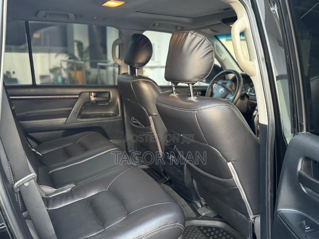 Toyota Land Cruiser 4.0 V6 STD 2010 Black