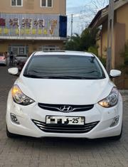 Hyundai Elantra Limited Sedan FWD (1.8L 4cyl 6A) 2013 White for sale