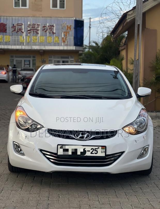 Hyundai Elantra Limited Sedan FWD (1.8L 4cyl 6A) 2013 White