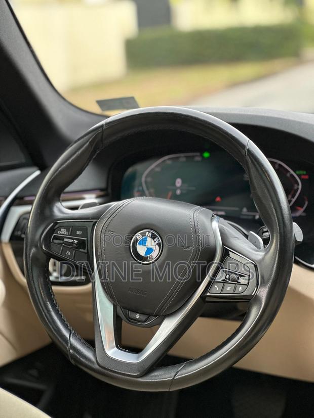 BMW 530i 2020 Black