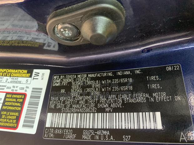 Toyota Highlander XLE 2022 Black