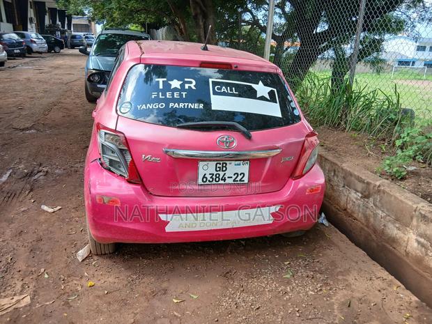 Toyota Vitz 2012 Pink