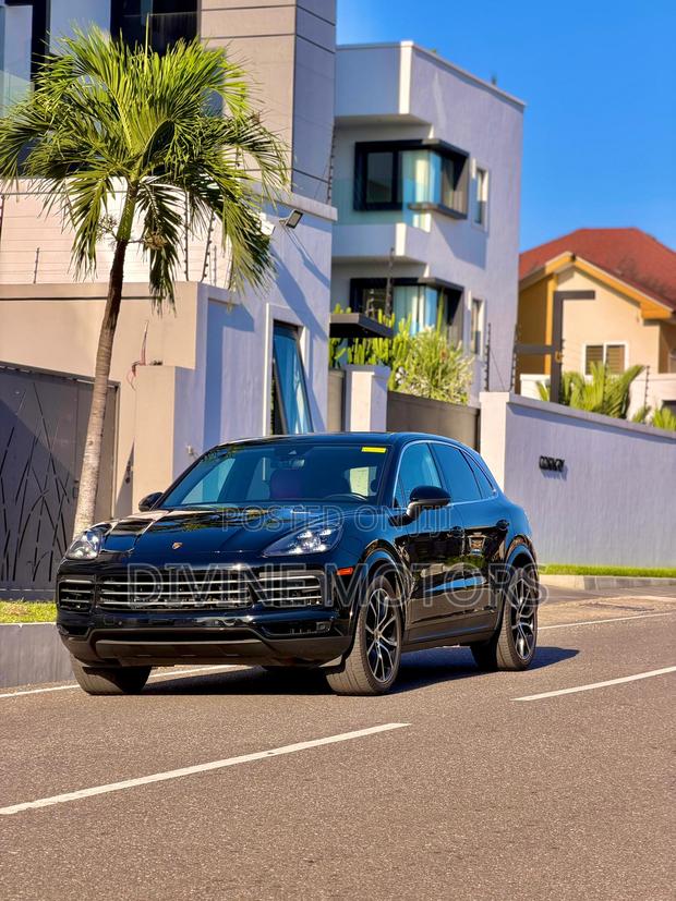 Porsche Cayenne 2020 Black