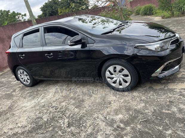Toyota Corolla LE Eco 4dr Sedan (1.8L 4cyl CVT) 2016 Black