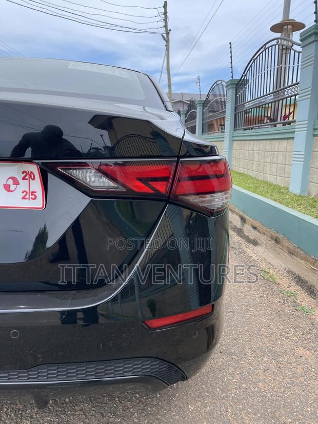Nissan Sentra 2021 Black