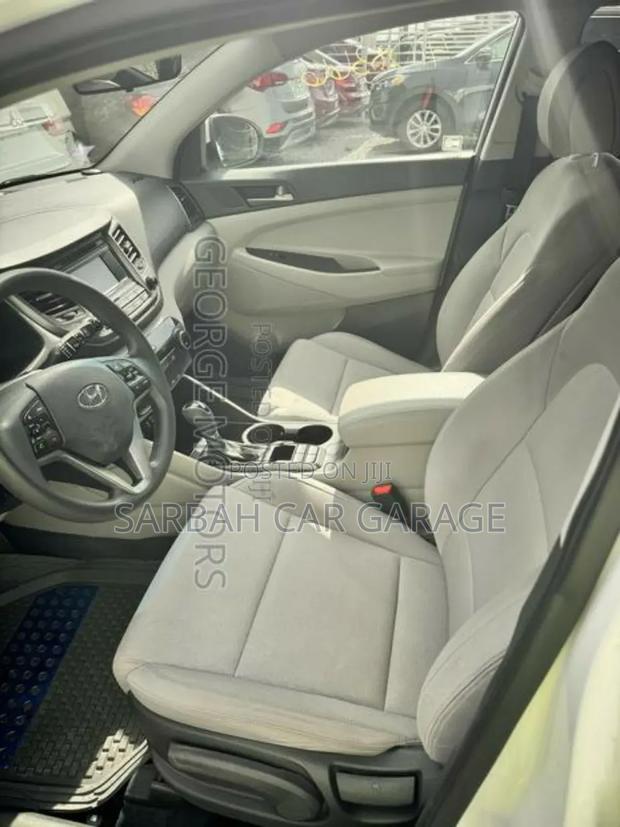 Hyundai Tucson 2018 White