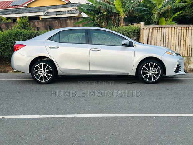 Toyota Corolla 2016 Silver