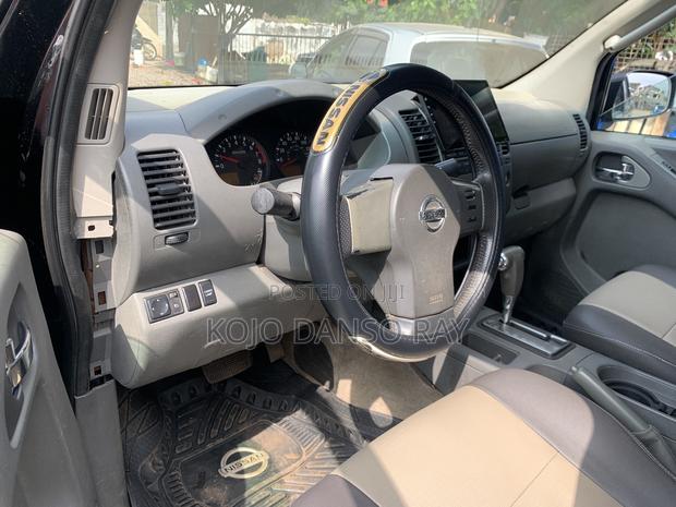 Nissan Frontier Crew Cab LE 2006 Black