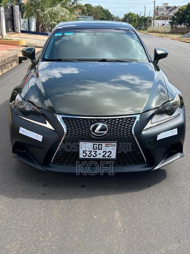 Lexus IS 200t 2016 Green