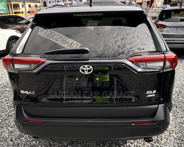Toyota RAV4 2024 Black
