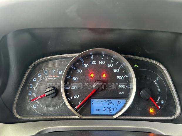 Toyota RAV4 2017 White