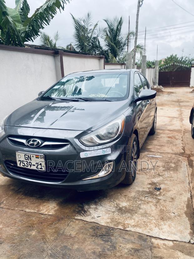 Hyundai Accent GLS Automatic 2012 Gray