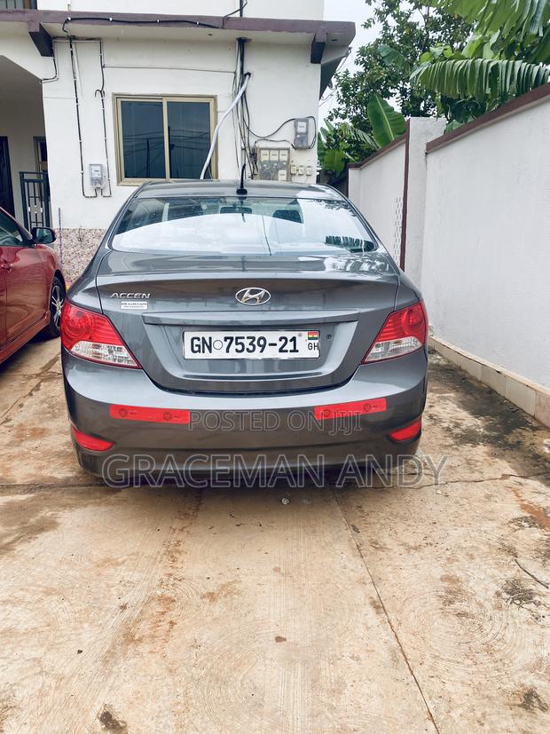 Hyundai Accent GLS Automatic 2012 Gray