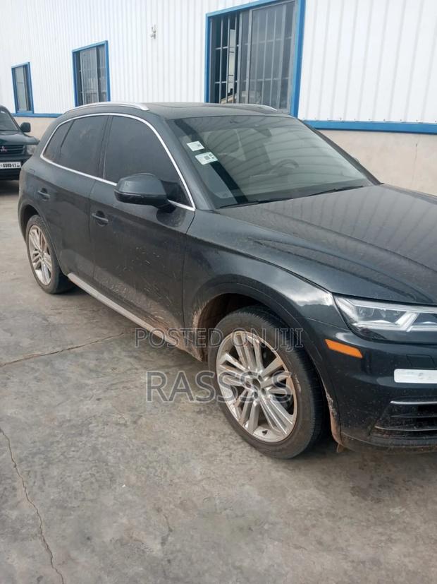 Audi Q5 2.0T Premium AWD quattro 2018 Black