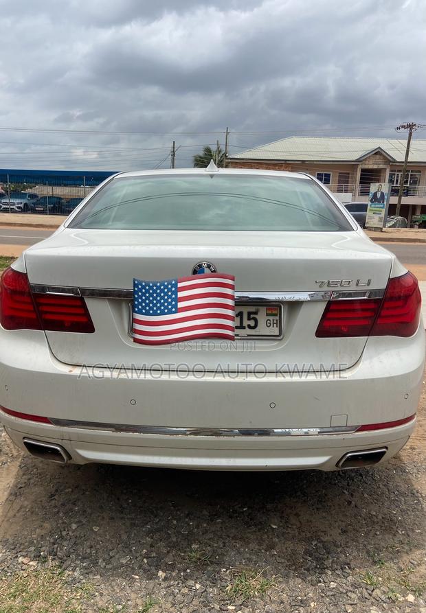 BMW 7 Series 750Li xDrive 4dr Sedan AWD (4.4L 8cyl Turbo 8A) 2014 White