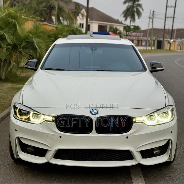 BMW 330i 2018 White