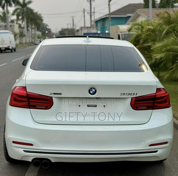 BMW 330i 2018 White