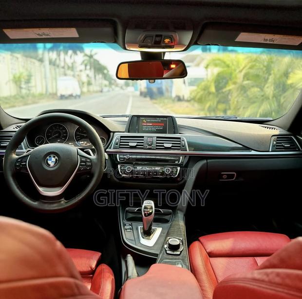 BMW 330i 2018 White