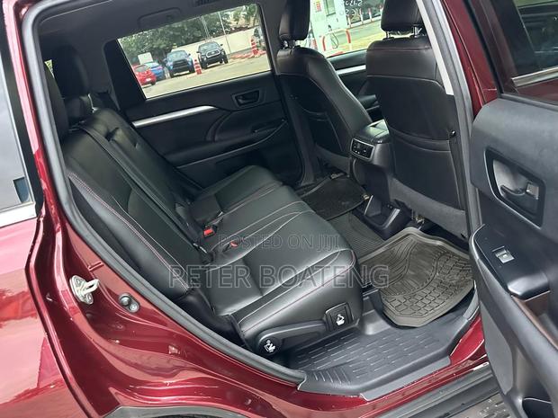 Toyota Highlander LE 4x2 (2.7L 4cyl 6A) 2018 Burgundy