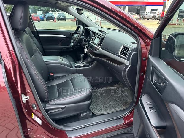 Toyota Highlander LE 4x2 (2.7L 4cyl 6A) 2018 Burgundy
