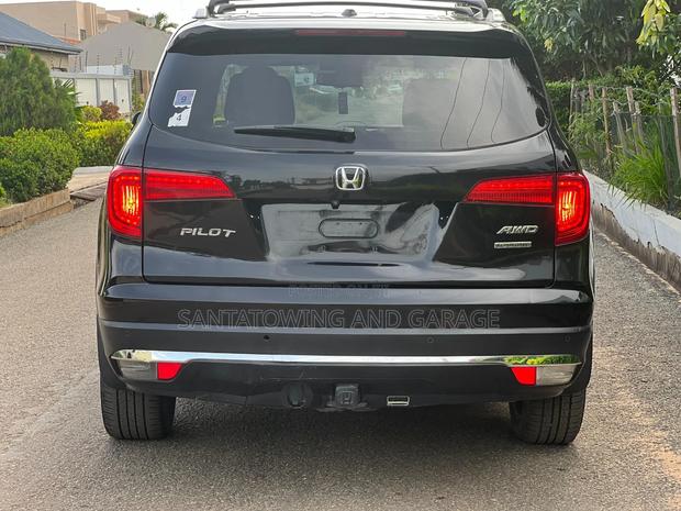 Honda Pilot Touring 4dr SUV (3.5L 6cyl 9A) 2016 Black