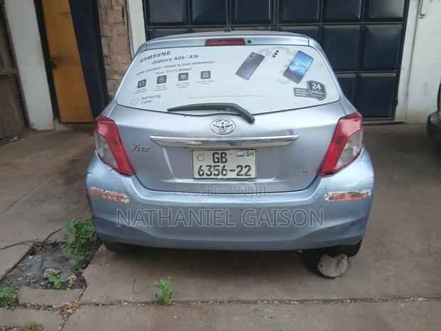 Toyota Vitz 2012 Blue