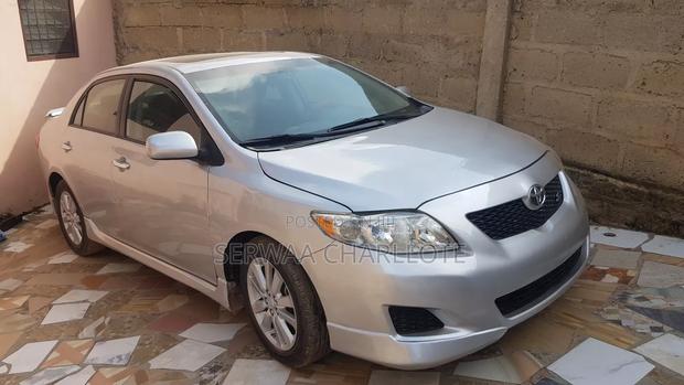 Toyota Corolla 2010 Silver