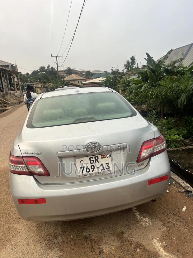 Toyota Camry LE 4dr Sedan (2.4L 4cyl 5A) 2009 Silver