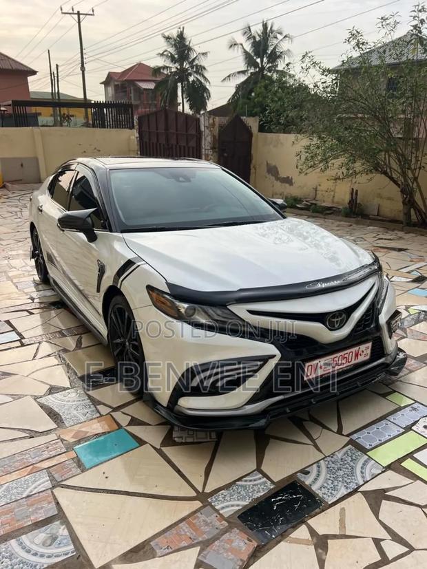 Toyota Camry XSE FWD 2020 White