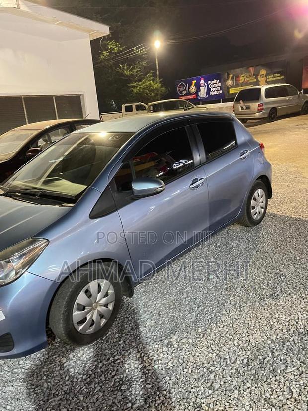 Toyota Vitz 2013 Blue