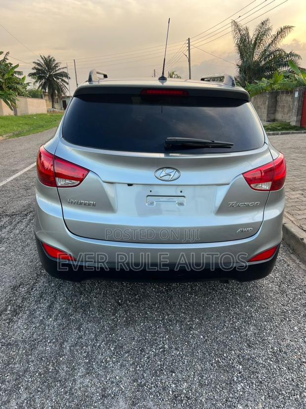 Hyundai Tucson Limited AWD 2013 Silver