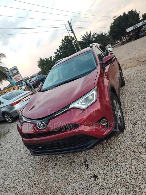 Toyota RAV4 XLE AWD (2.5L 4cyl 6A) 2016 Red