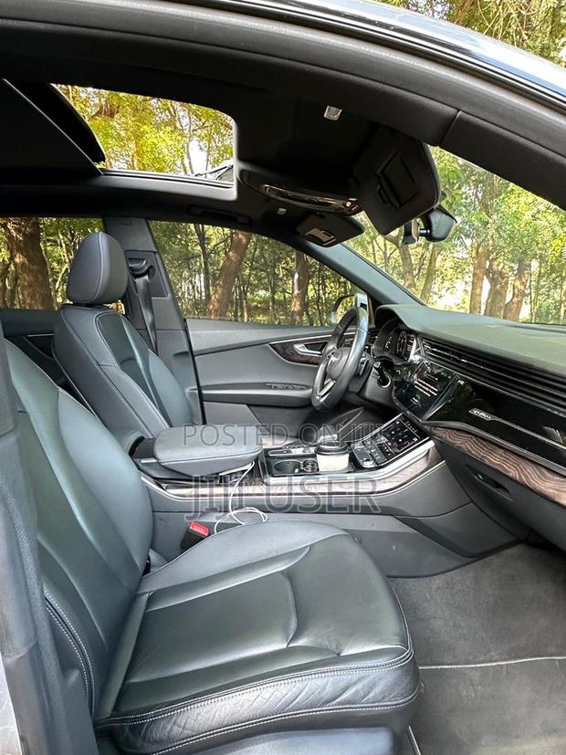 Audi Q8 55 Premium AWD quattro 2020 Gray