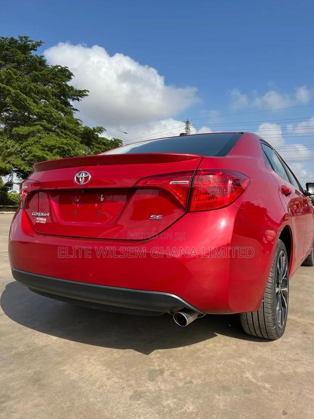 Toyota Corolla SE (1.8L 4cyl 2A) 2019 Red